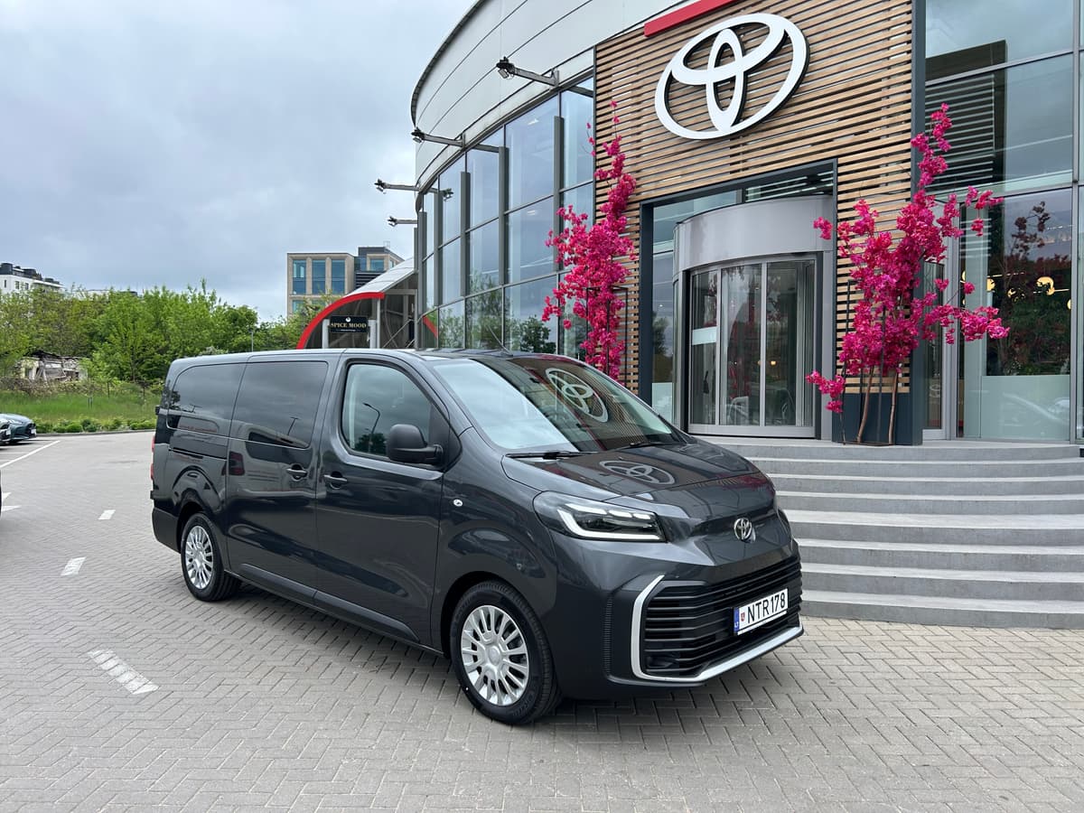 Toyota Proace Verso nuoma